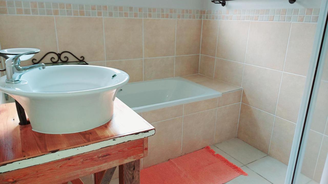 The Coelacanth Guest House And Beach Thyme Self Catering Kiddʼs Beach 외부 사진