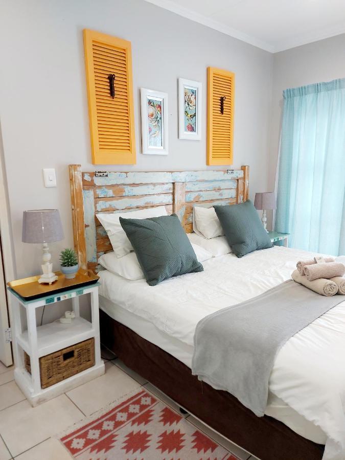 The Coelacanth Guest House And Beach Thyme Self Catering Kiddʼs Beach 외부 사진