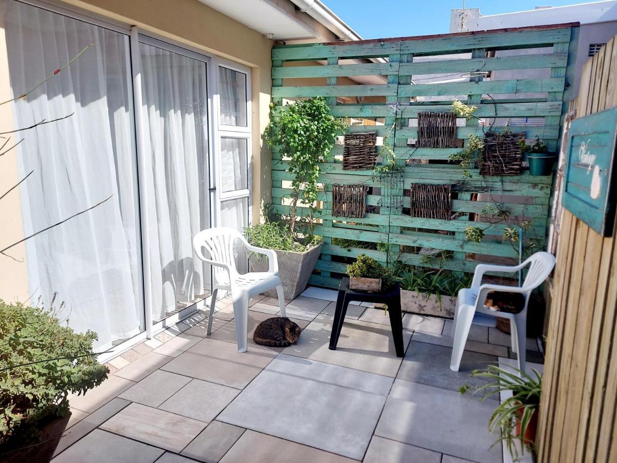 The Coelacanth Guest House And Beach Thyme Self Catering Kiddʼs Beach 외부 사진