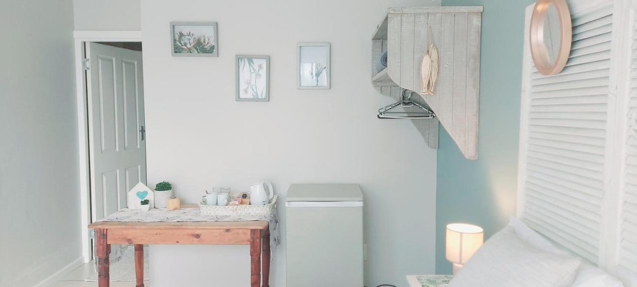 The Coelacanth Guest House And Beach Thyme Self Catering Kiddʼs Beach 외부 사진