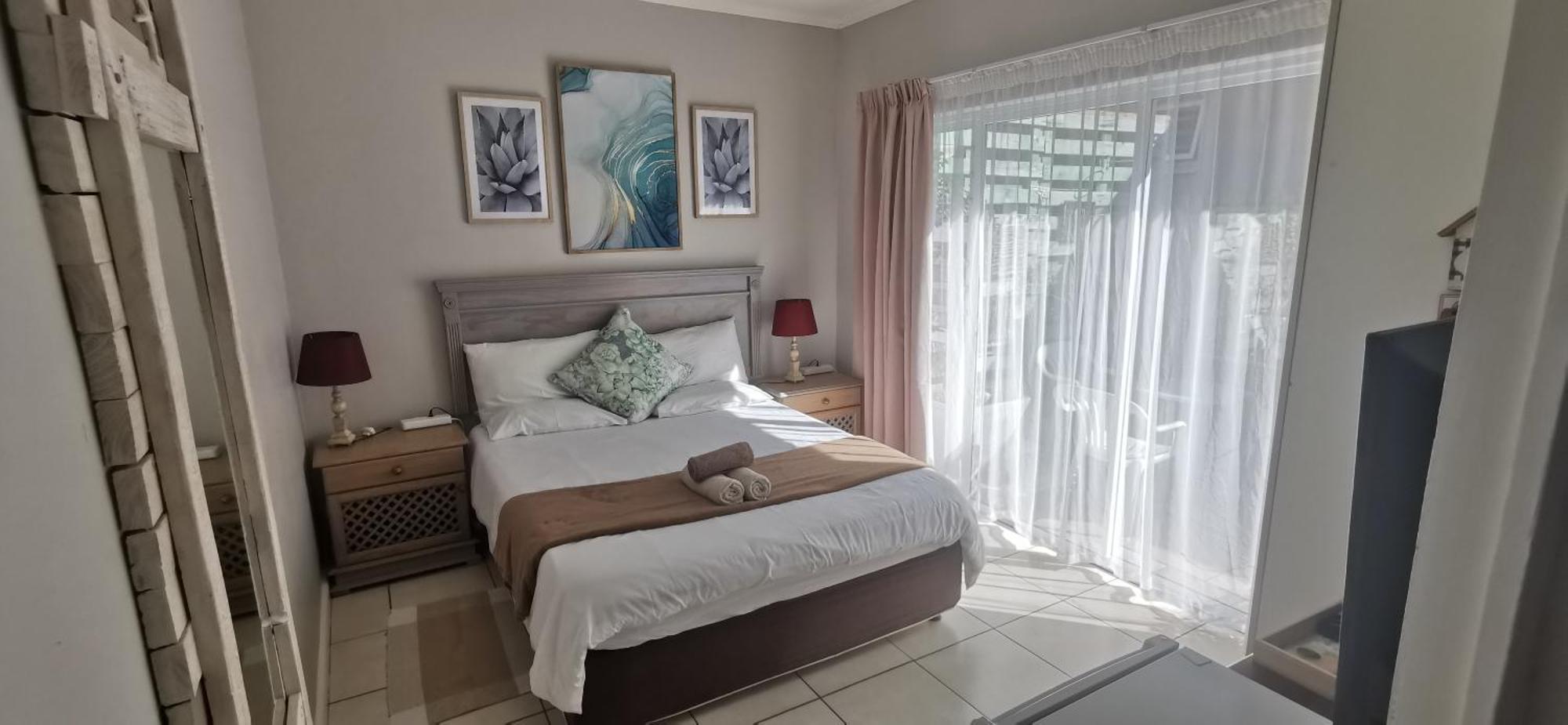 The Coelacanth Guest House And Beach Thyme Self Catering Kiddʼs Beach 외부 사진