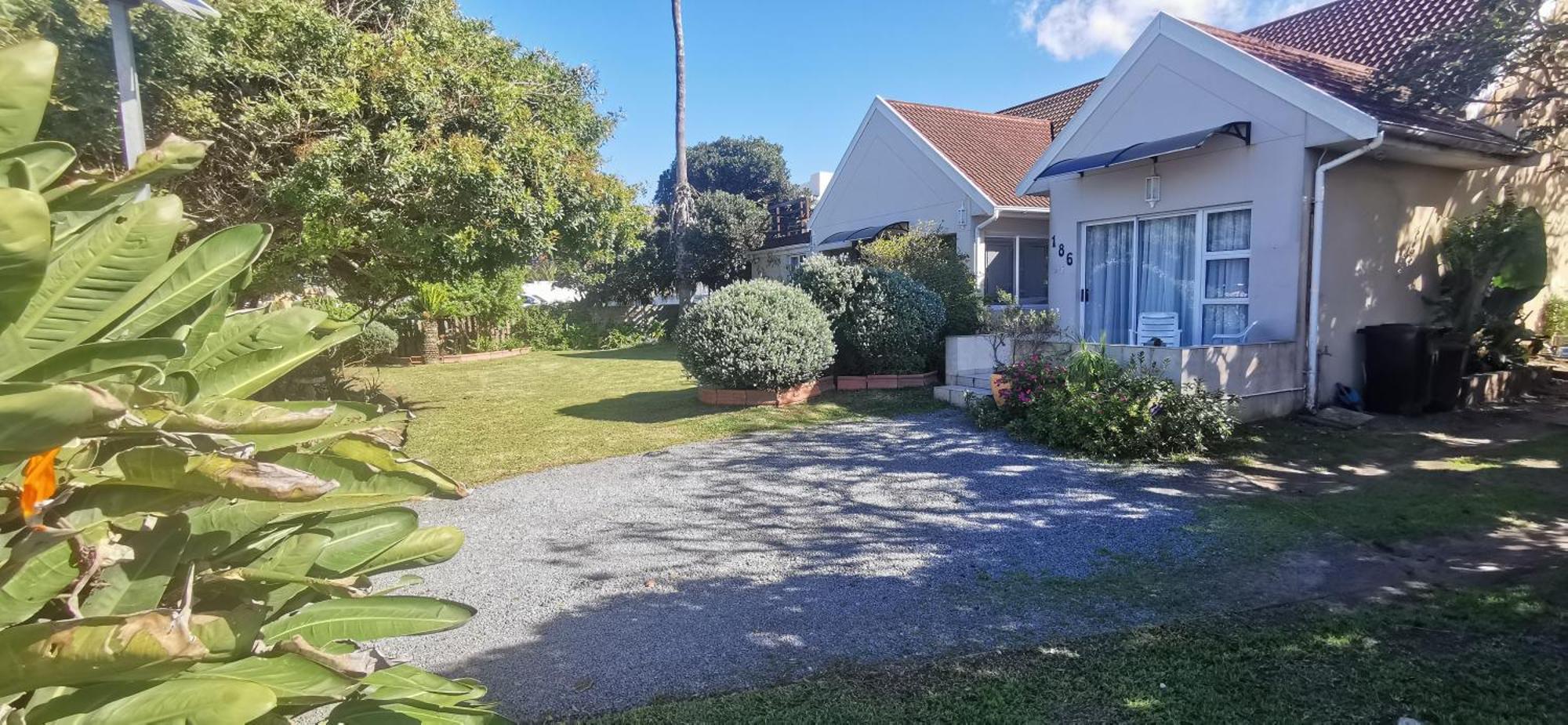 The Coelacanth Guest House And Beach Thyme Self Catering Kiddʼs Beach 외부 사진