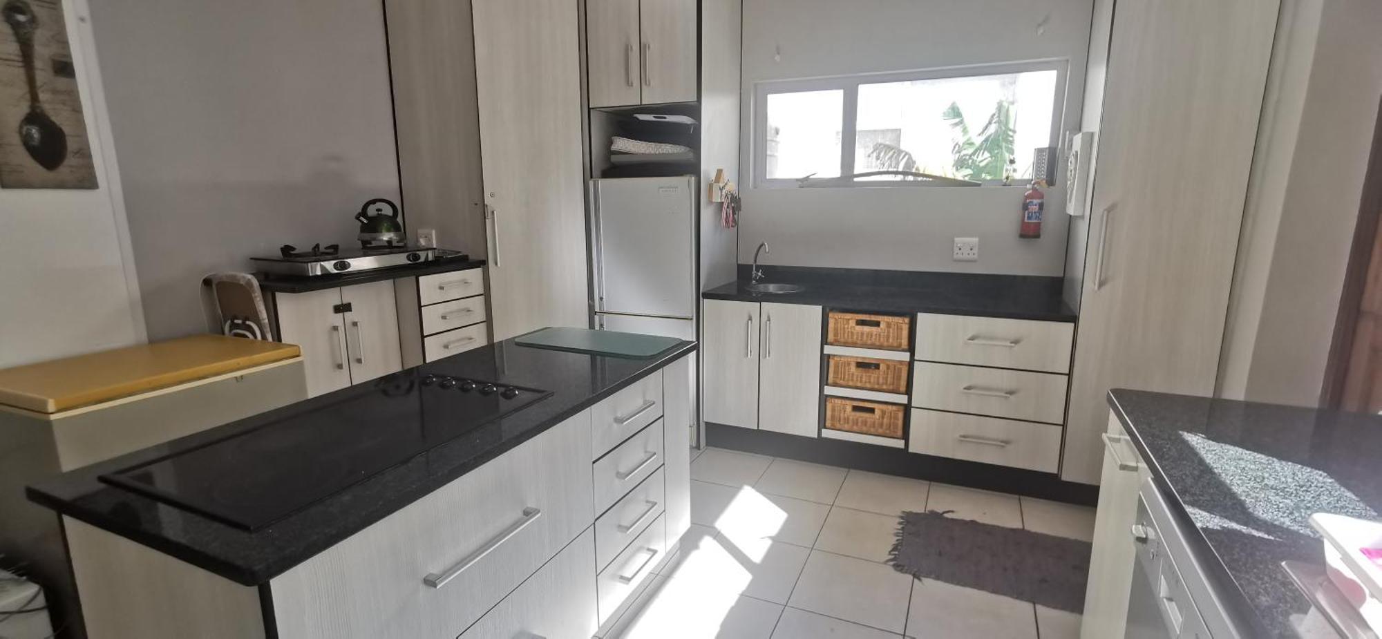 The Coelacanth Guest House And Beach Thyme Self Catering Kiddʼs Beach 외부 사진