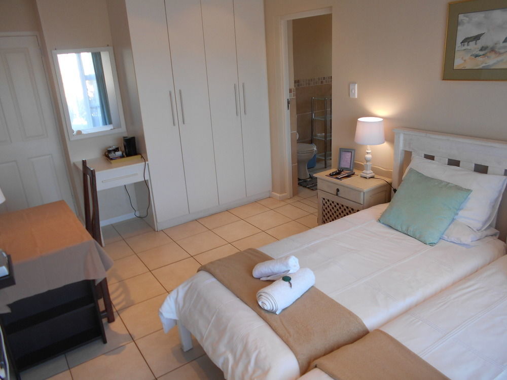 The Coelacanth Guest House And Beach Thyme Self Catering Kiddʼs Beach 외부 사진